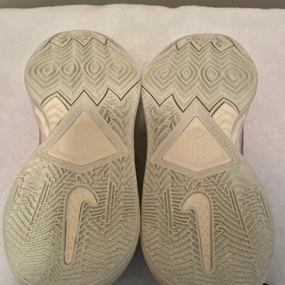 Nike Kyrie Irving 8 All Star Weekend Sneaker - Men’s Size 8.5/ Women’s Size 10 main image 12